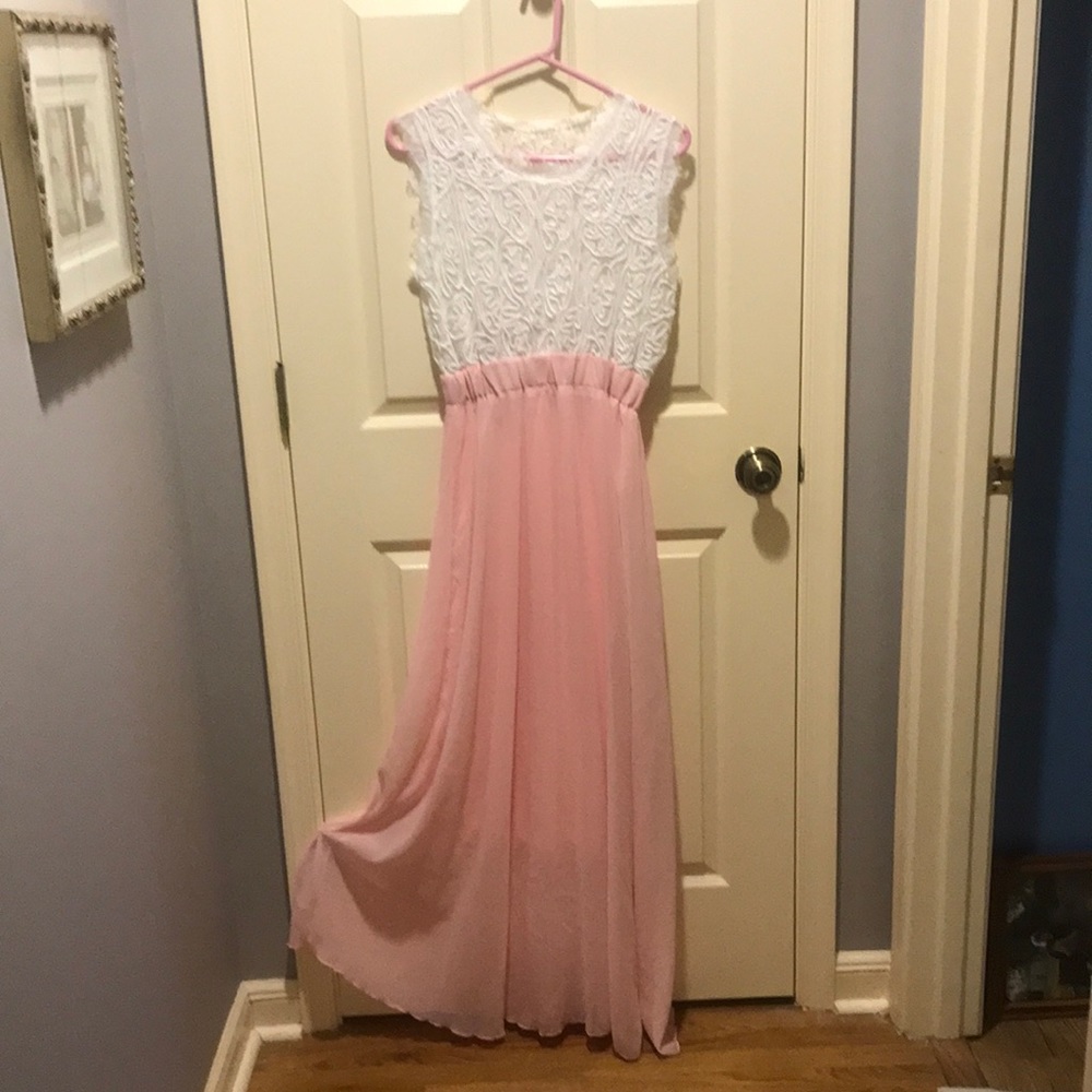 Ladys Lace top Brides Maid long elegant flowing Evening / Party / Wedding dress